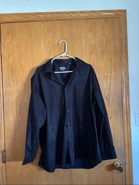 Kenneth Cole Reaction Black Long-Sleeve Dress Shirt